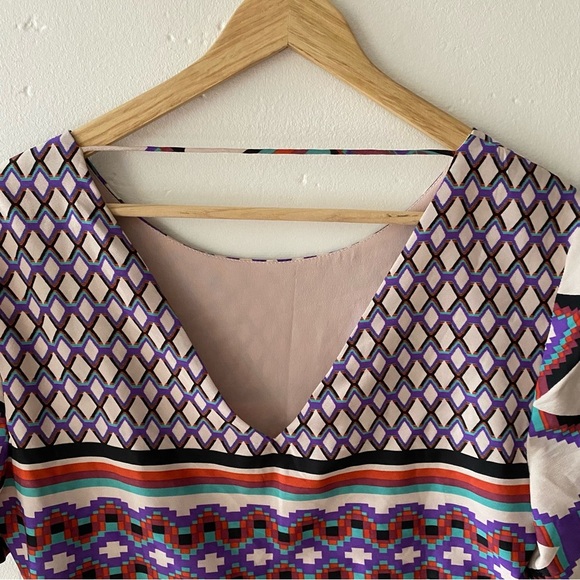 Walter Baker Geometric Patterned Top - Picture 11 of 13